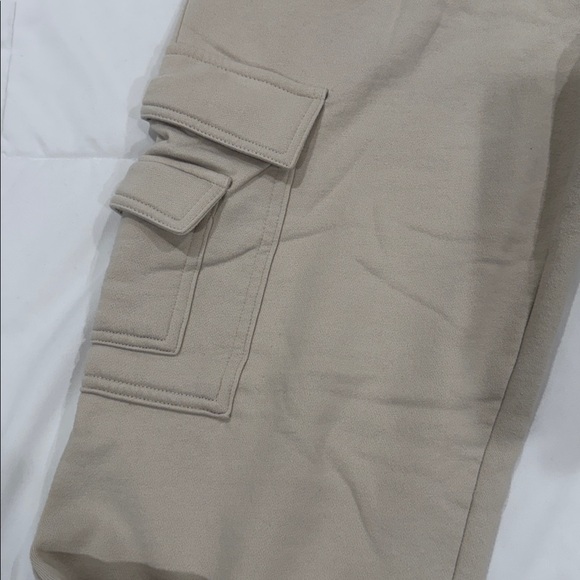 Garage - Picture 3 of 5